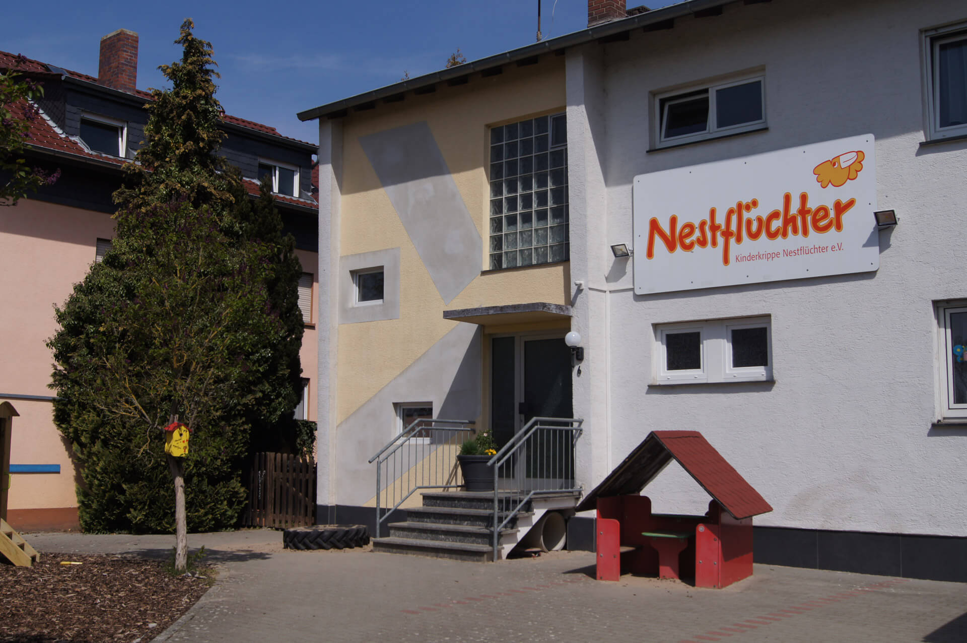 Nestflüchter Groß-Gerau: Hof